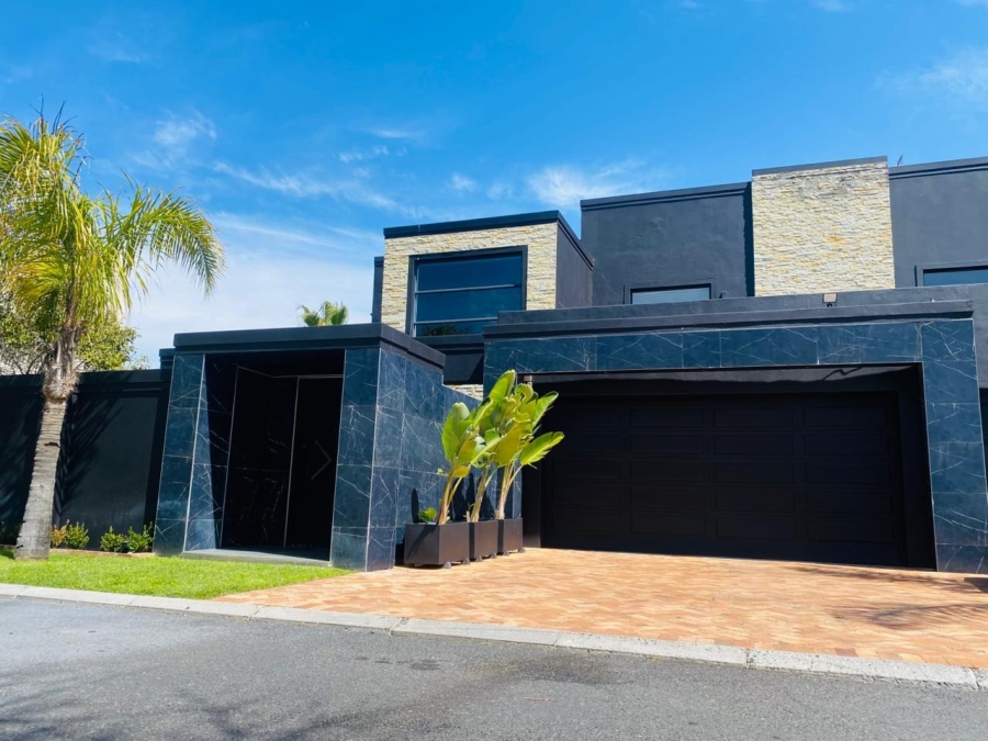 5 Bedroom Property for Sale in Sunset Beach Western Cape